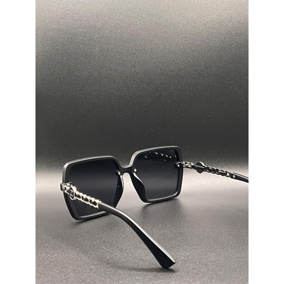 Chanel Womens Black Rimless Sunglasses Silver Chain Link Detail - Picture 7 of 10